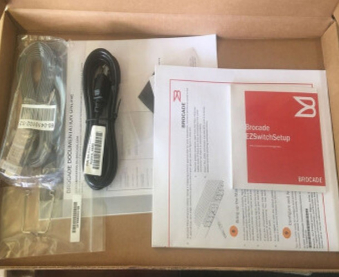 24 interruptores portuarios compatible 8Gbit de la fibra del brocado G310