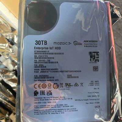 Discos duros empresariales Seagate Exos EXOS de 28 TB Modelo: ST30000NM011F